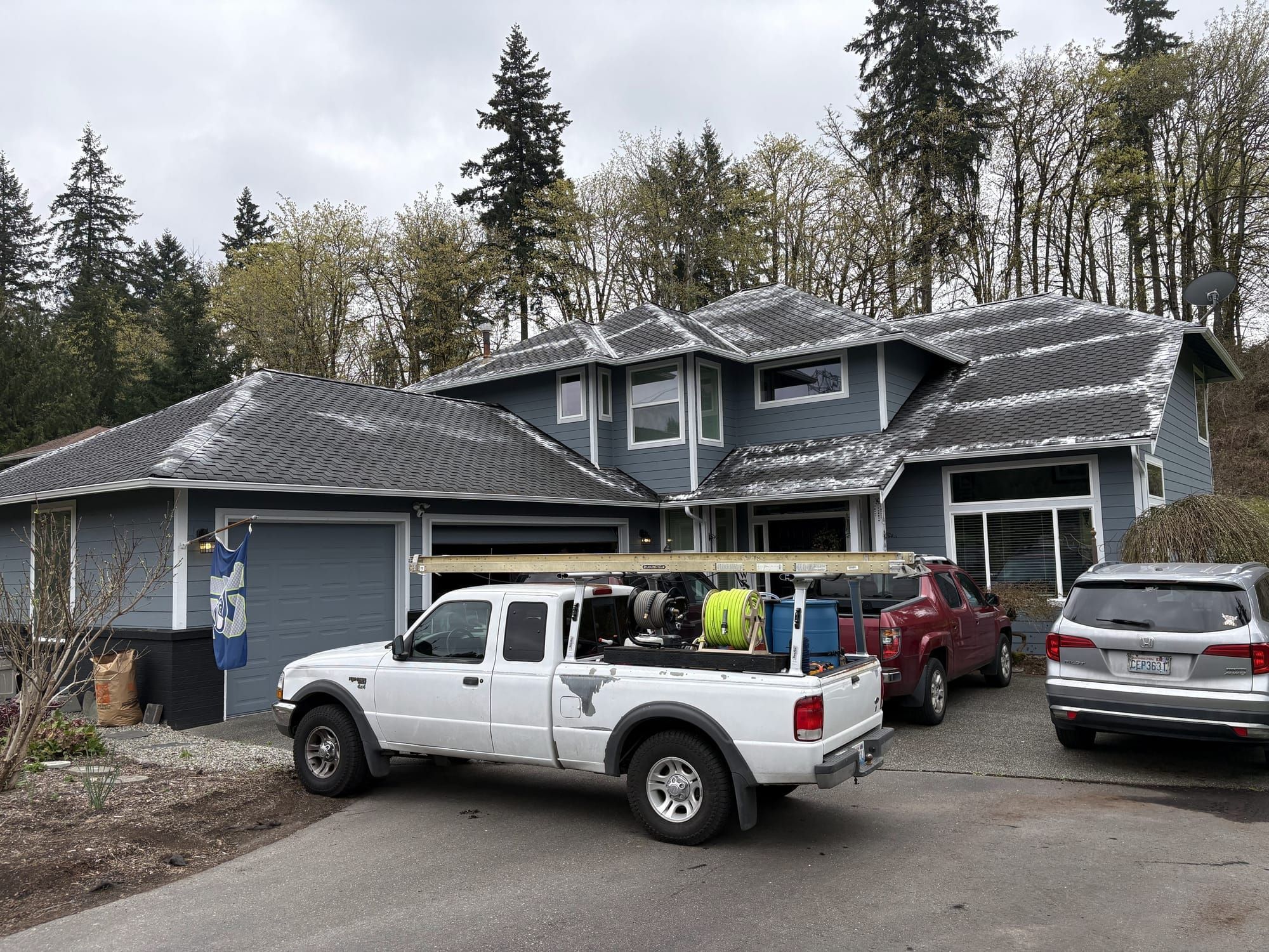 Rainlife Washing crew on the job