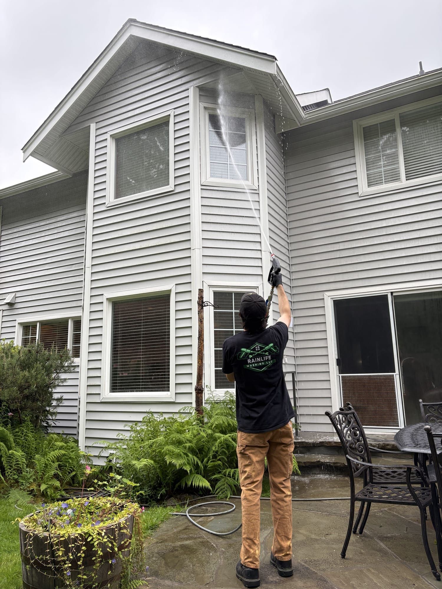 Rainlife Washing soft wash roof cleaning service